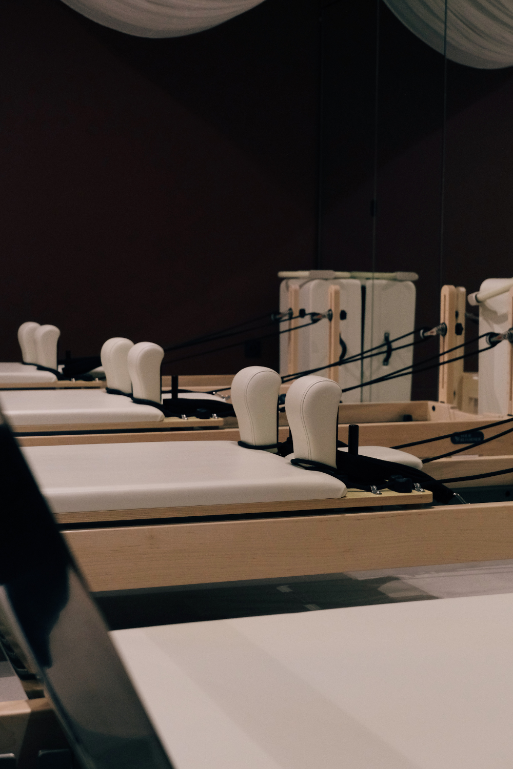 Pilates-saint-etienne-pilates-in-the-city-studio-reformerpng