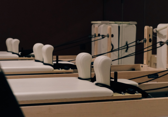 Pilates-saint-etienne-pilates-in-the-city-studio-reformerpng